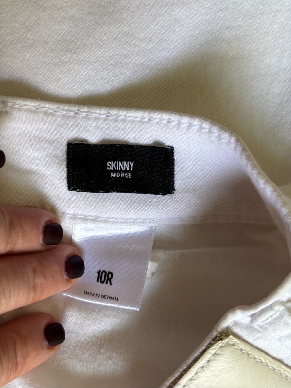 Express Skinny Mid Rise Cotton Stretch Jeans - Picture 6 of 9